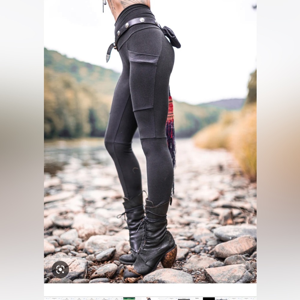 Rare Cross fox leggings from a drop from September 2020. Never worn,with tags!